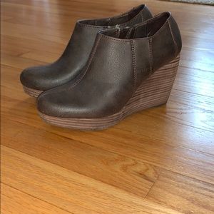 Dr. Scholl’s Brown Wedge Booties